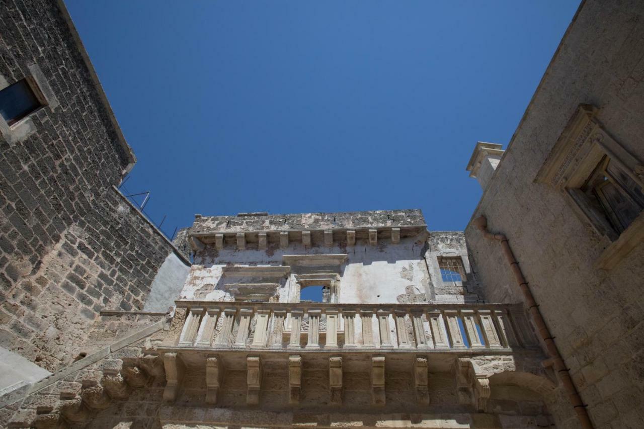 Historia- Dimore Corte Chiesa Corigliano dʼOtranto Exterior foto
